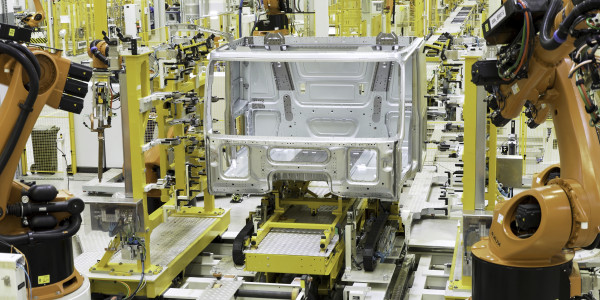 Robots Industriales / Robotización / Cobots Sallent de Gállego · Ensamble Automotriz