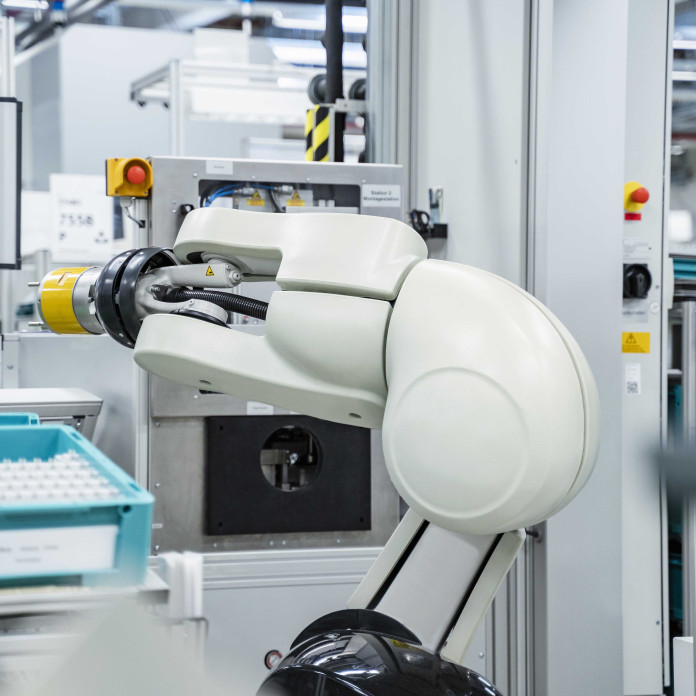 VKS Automatización Industrial · Expertos  Automatización Industrial, Robotica, IA y Mecatrónica La Puebla de Castro